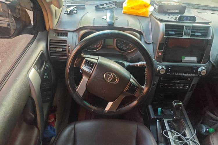 Used Toyota Prado 2010 2.7L Automatic Standard Edition Steering Wheel