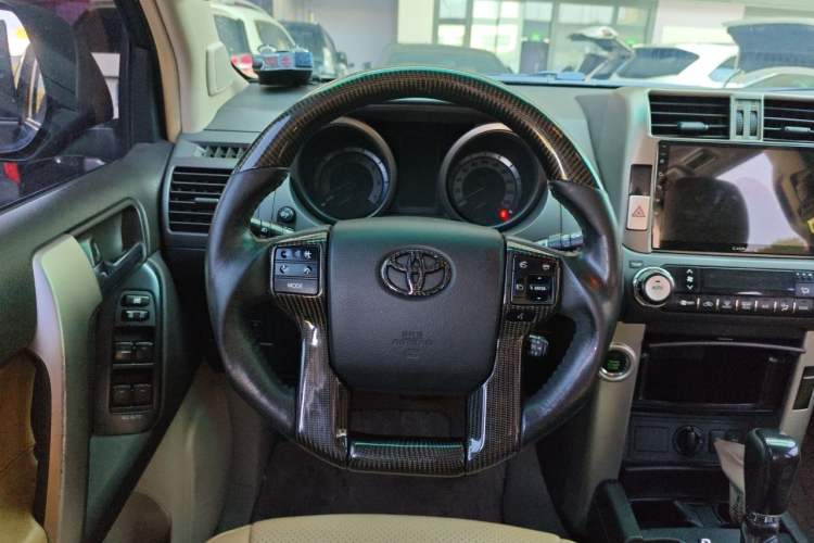 Used Toyota Prado 2010 4.0L Automatic TX-L Steering Wheel