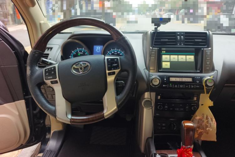 Used Toyota Prado 2010 4.0L Automatic VX NAVI Steering Wheel