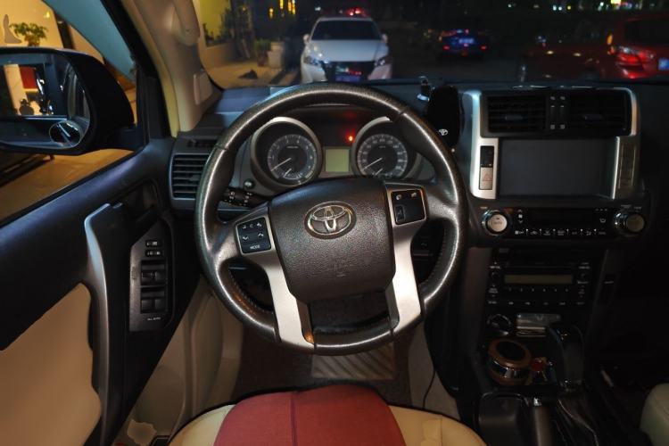 Used Toyota Prado 2010 2.7L Automatic Standard Edition Steering Wheel