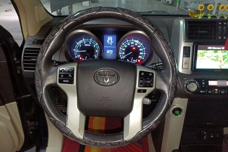 Used Toyota Prado 2010 4.0L Automatic TX-L NAVI Steering Wheel