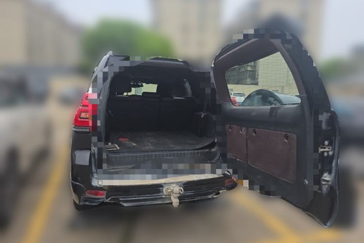 Used Toyota Prado 2010 4.0L Automatic VX NAVI Trunk