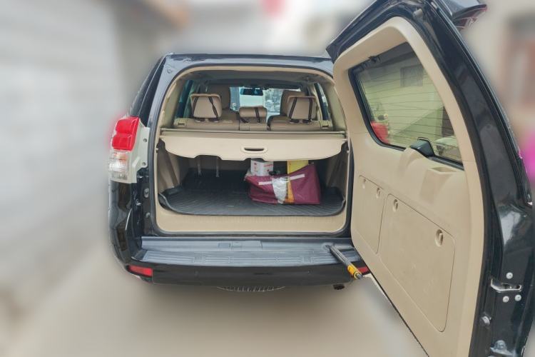 Used Toyota Prado 2010 4.0L Automatic TX-L Trunk