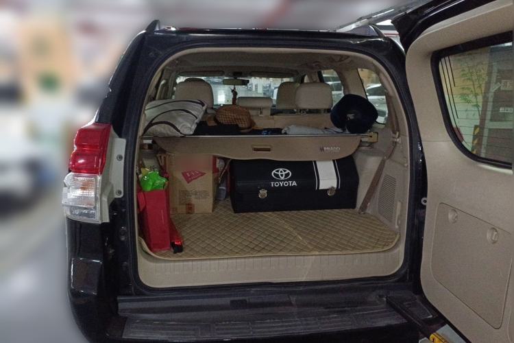 Used Toyota Prado 2010 4.0L Automatic TX-L NAVI Trunk