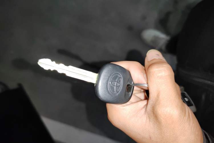 Used Toyota Prado 2010 2.7L Automatic Standard Edition Vehicle Key