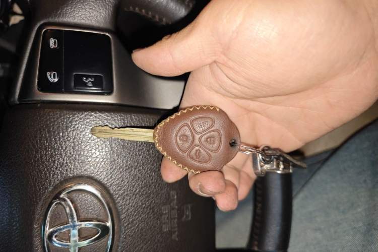 Used Toyota Prado 2010 2.7L Automatic Standard Edition Vehicle Key