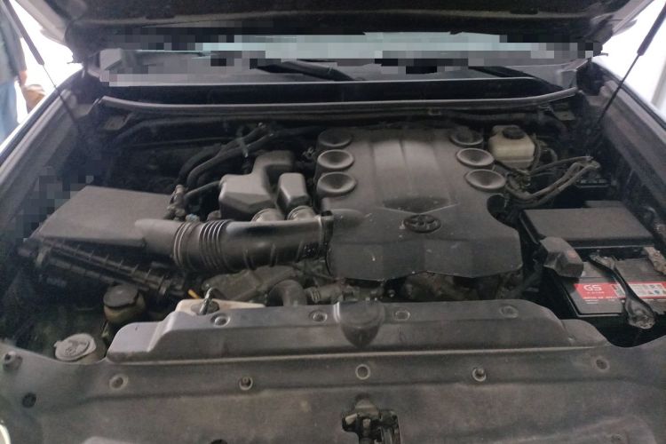 Used Toyota Prado 2010 4.0L Automatic TX-L Engine Bay