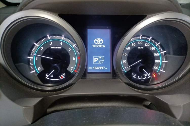 Used Toyota Prado 2010 4.0L Automatic TX-L Instrument Cluster
