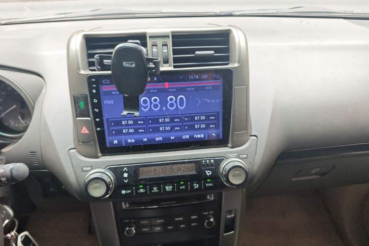 Used Toyota Prado 2010 2.7L Automatic Standard Edition Audio And AC Panel