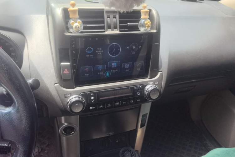Used Toyota Prado 2010 4.0L Automatic TX-L Audio And AC Panel