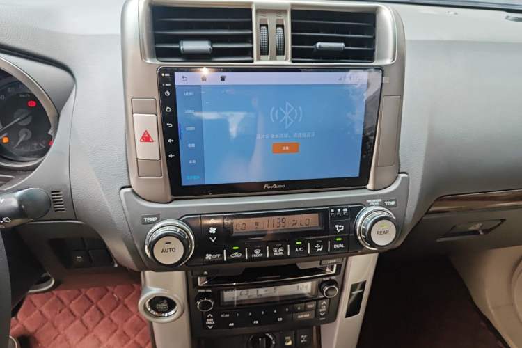 Used Toyota Prado 2010 4.0L Automatic VX Audio And AC Panel