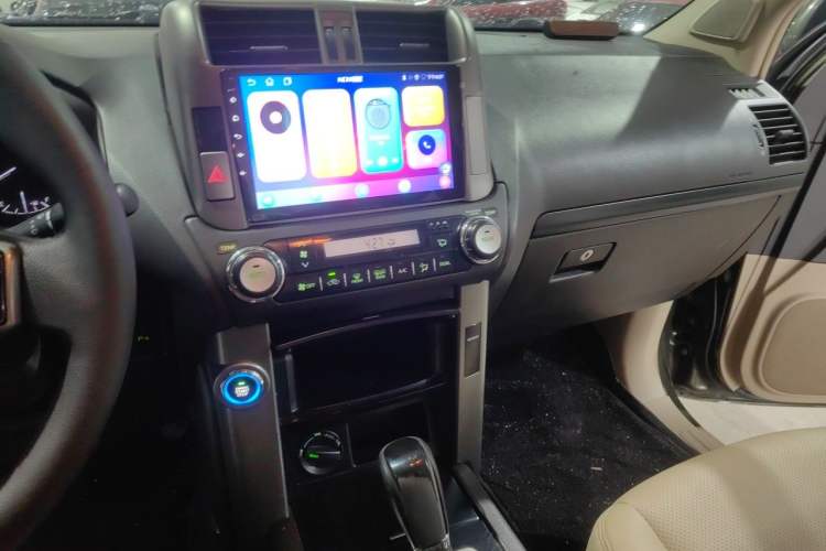 Used Toyota Prado 2010 2.7L Automatic Standard Edition Audio And AC Panel