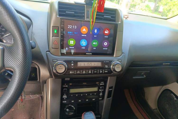 Used Toyota Prado 2010 2.7L Automatic Deluxe Edition Audio And AC Panel