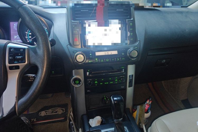 Used Toyota Prado 2010 4.0L Automatic TX-L NAVI Audio And AC Panel