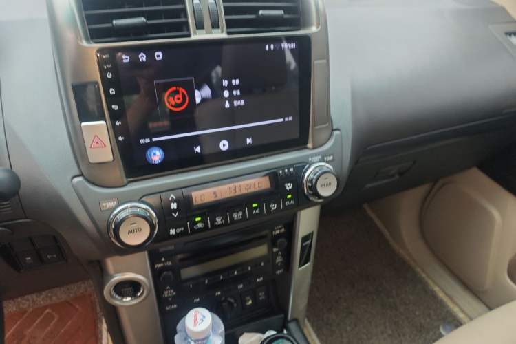 Used Toyota Prado 2010 4.0L Automatic TX-L Audio And AC Panel