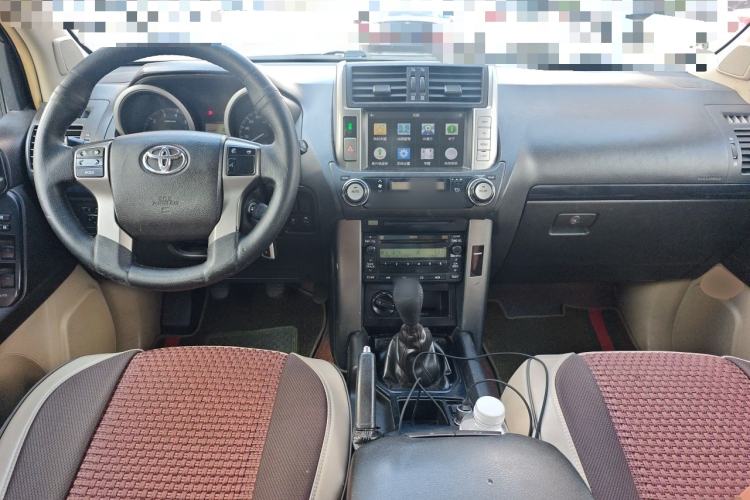 Used Toyota Prado  Center Console