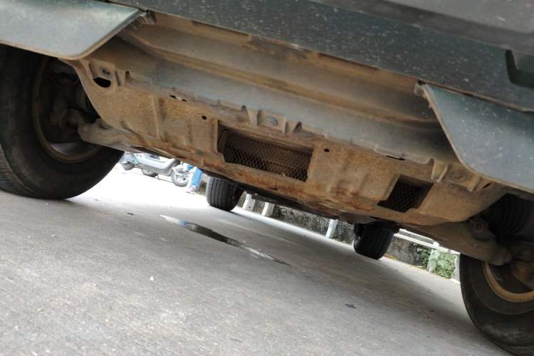 Used Toyota Prado 2010 4.0L Automatic TX-L NAVI Chassis Front