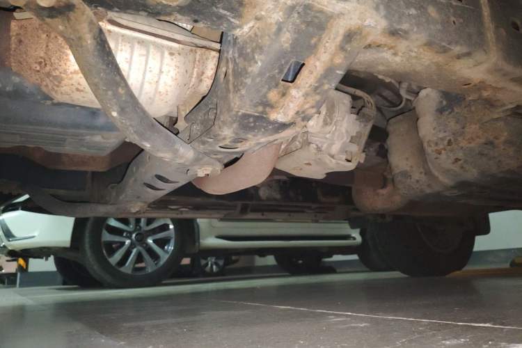 Used Toyota Prado 2010 4.0L Automatic TX Chassis Front Left