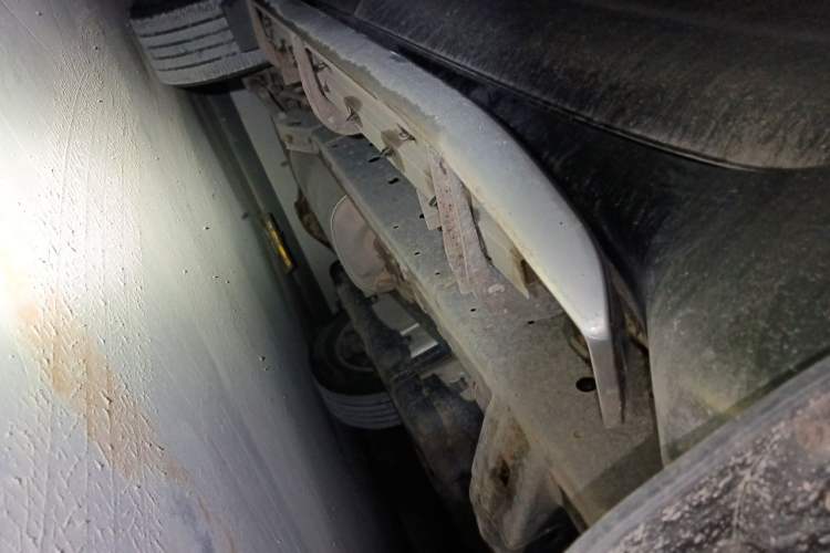 Used Toyota Prado 2010 4.0L Automatic TX-L Chassis Front Right