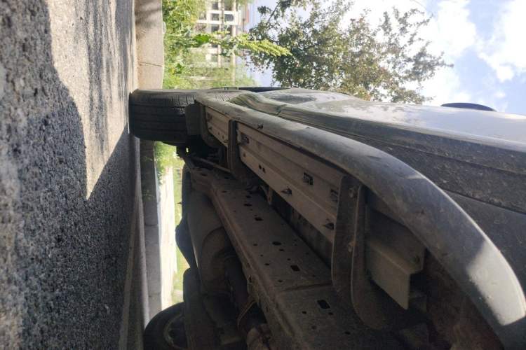 Used Toyota Prado 2010 2.7L Automatic Deluxe Edition Chassis Front Right