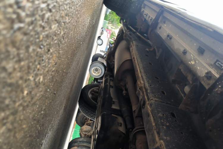 Used Toyota Prado 2010 4.0L Automatic VX Chassis Front Right