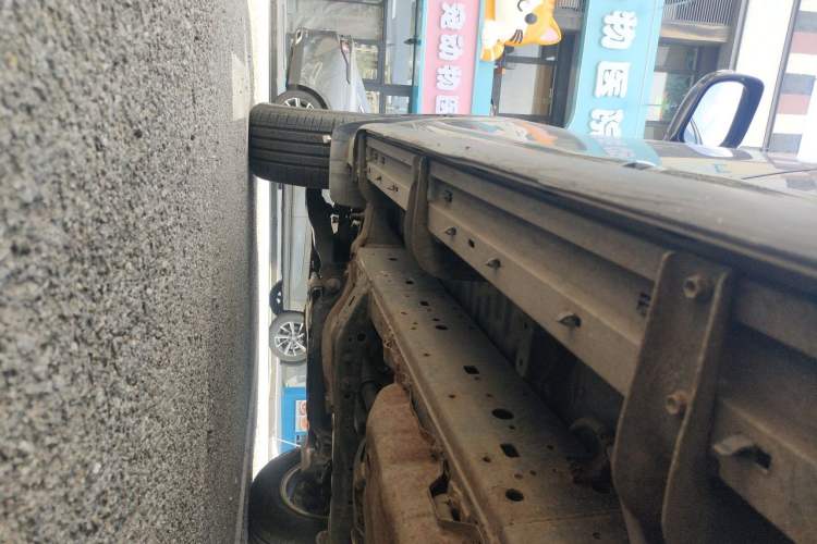 Used Toyota Prado 2010 2.7L Automatic Deluxe Edition Chassis Rear Left