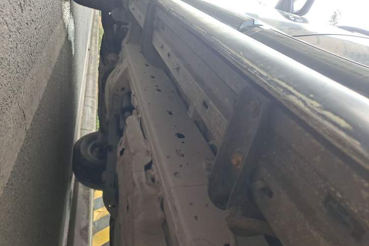 Used Toyota Prado 2010 2.7L Automatic Deluxe Edition Chassis Rear Left