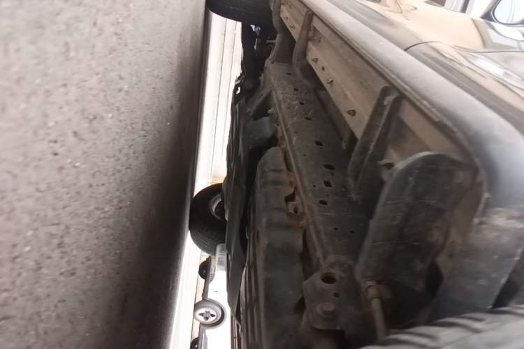 Used Toyota Prado 2010 2.7L Automatic Standard Edition Chassis Rear Left