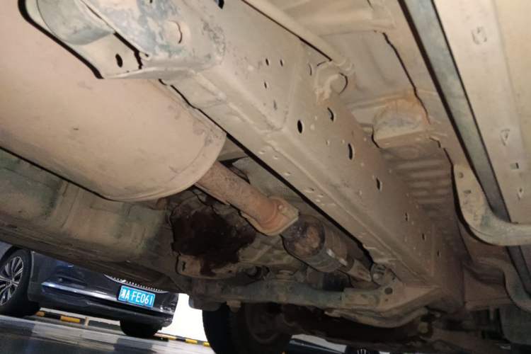 Used Toyota Prado 2010 2.7L Automatic Standard Edition Chassis Rear Right