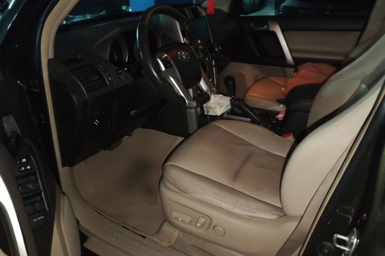 Used Toyota Prado 2010 4.0L Automatic TX-L Driver Seat