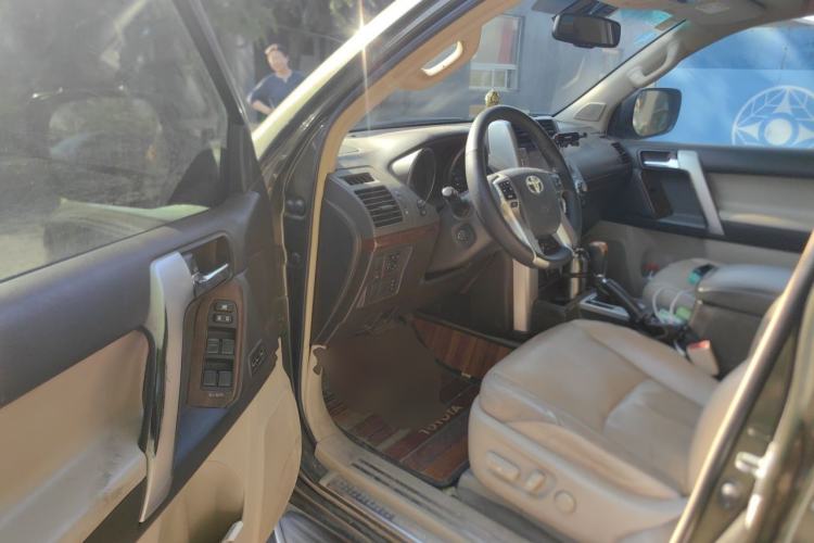 Used Toyota Prado 2010 4.0L Automatic VX Driver Seat