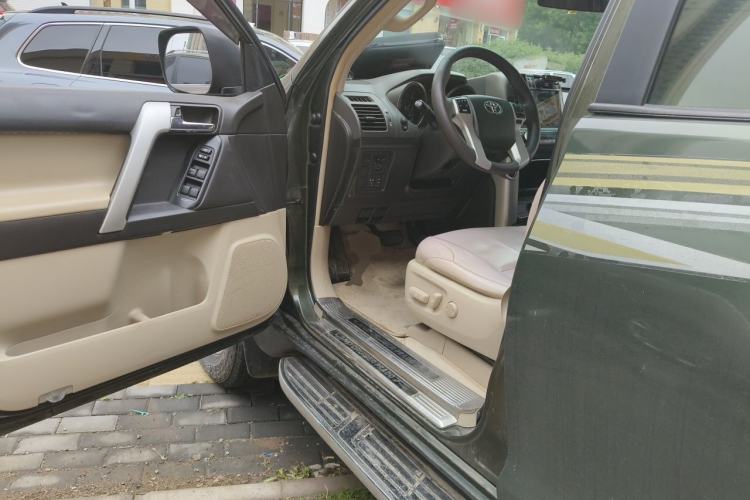 Used Toyota Prado 2010 4.0L Automatic TX-L Driver Seat