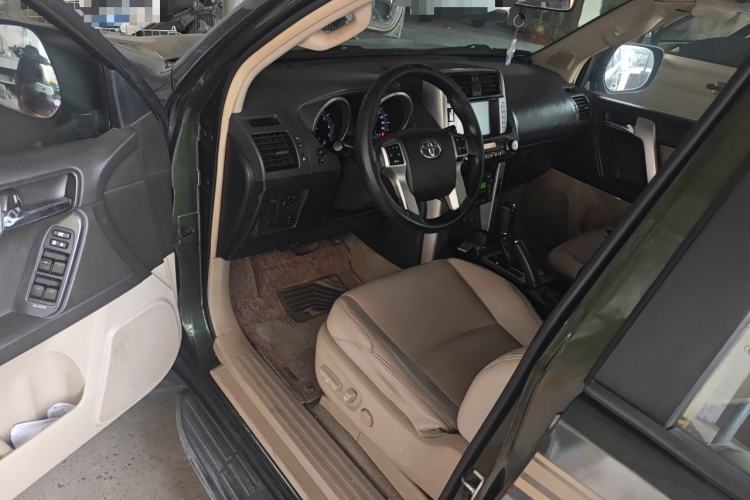 Used Toyota Prado 2010 4.0L Automatic TX-L Driver Seat