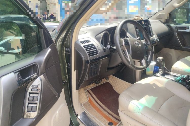 Used Toyota Prado 2010 2.7L Automatic Deluxe Edition Driver Seat