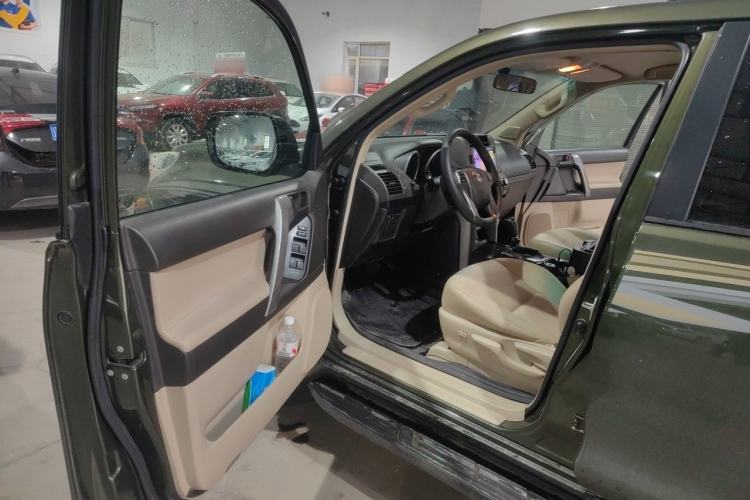 Used Toyota Prado 2010 2.7L Automatic Standard Edition Driver Seat