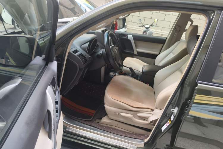 Used Toyota Prado 2010 2.7L Automatic Standard Edition Driver Seat