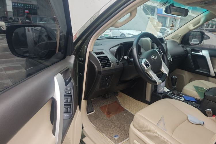Used Toyota Prado 2010 4.0L Automatic TX-L Driver Seat