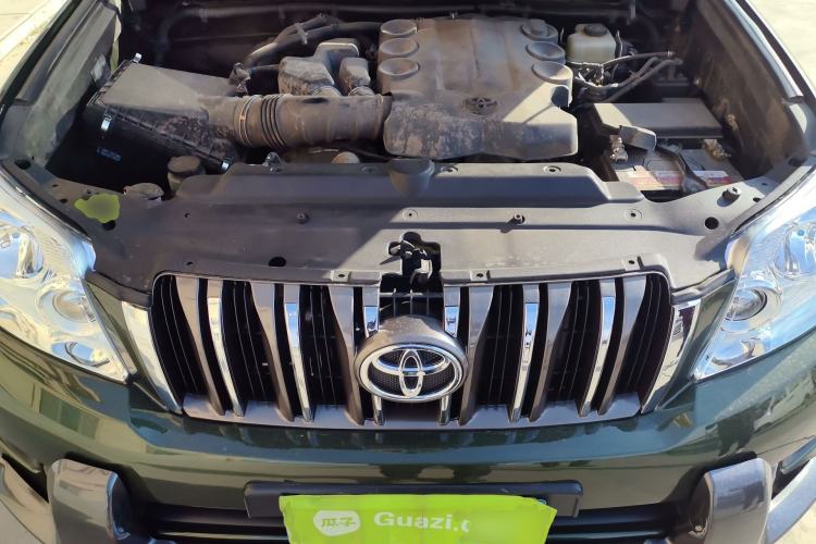 Used Toyota Prado 2010 4.0L Automatic TX-L Engine Bay