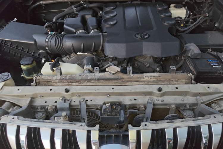 Used Toyota Prado 2010 4.0L Automatic VX Engine Bay