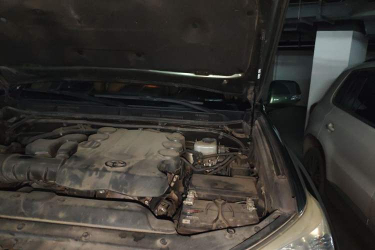 Used Toyota Prado 2010 4.0L Automatic TX-L Engine Bay Left