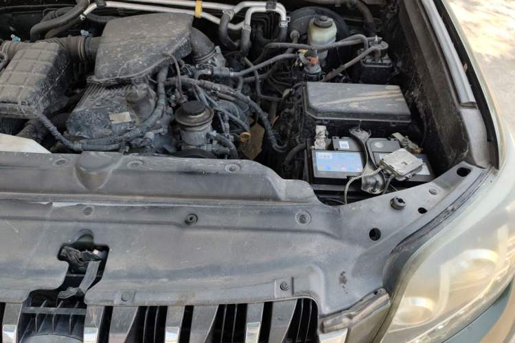 Used Toyota Prado 2010 2.7L Automatic Standard Edition Engine Bay Left