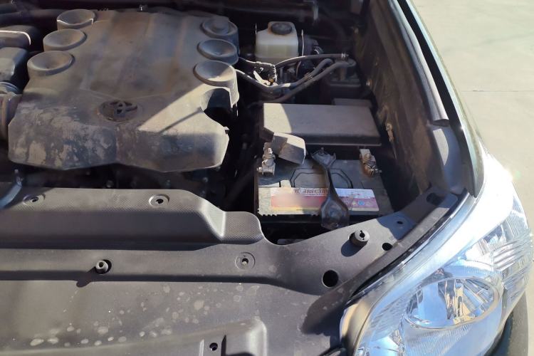 Used Toyota Prado 2010 4.0L Automatic TX-L Engine Bay Left