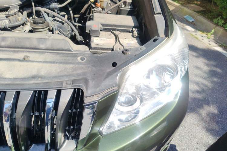 Used Toyota Prado 2010 2.7L Automatic Standard Edition Engine Bay Left
