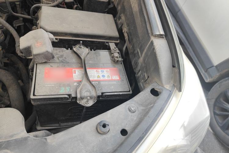 Used Toyota Prado 2010 2.7L Automatic Standard Edition Engine Bay Left