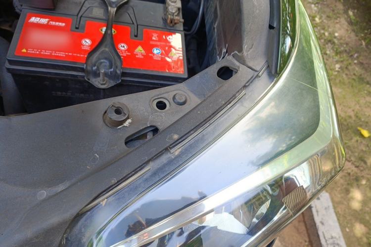 Used Toyota Prado 2010 2.7L Automatic Deluxe Edition Engine Bay Left