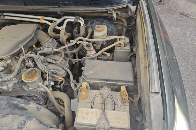 Used Toyota Prado 2010 2.7L Automatic Deluxe Edition Engine Bay Left
