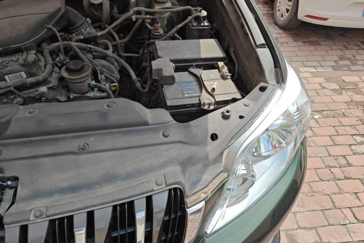 Used Toyota Prado 2010 2.7L Automatic Deluxe Edition Engine Bay Left