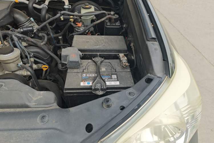 Used Toyota Prado 2010 2.7L Automatic Deluxe Edition Engine Bay Left