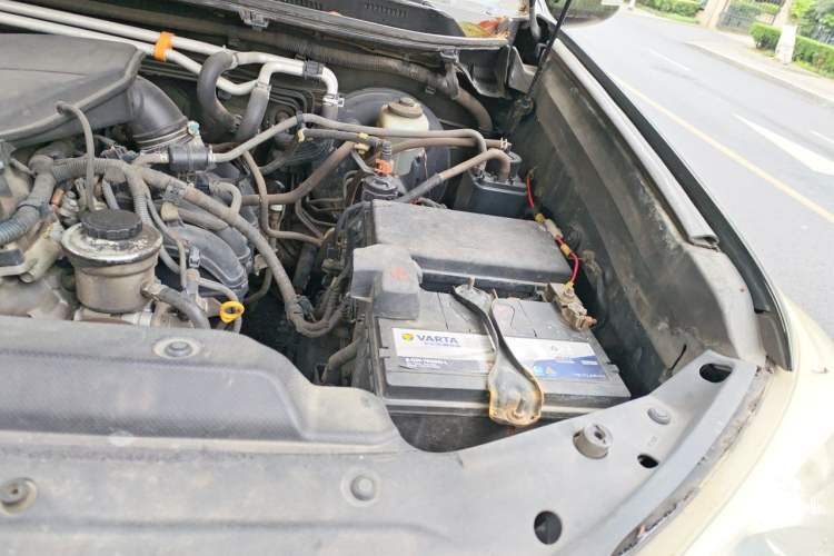 Used Toyota Prado 2010 2.7L Automatic Standard Edition Engine Bay Left