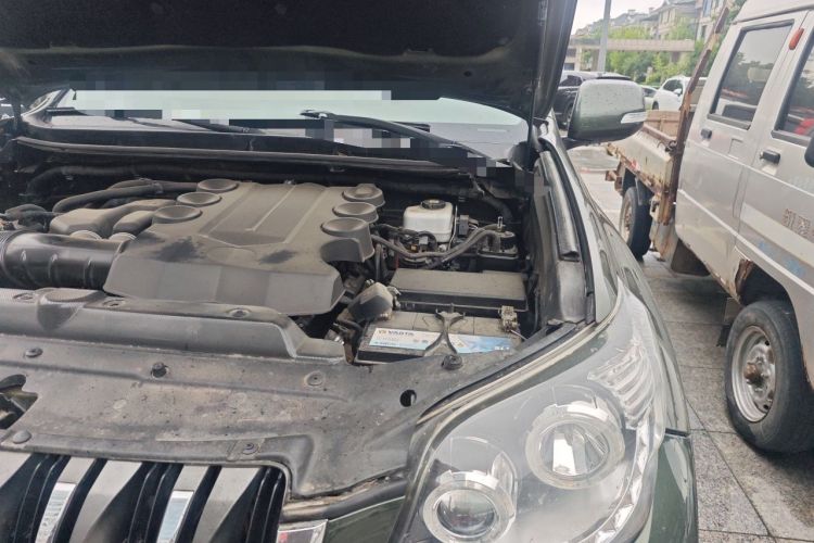 Used Toyota Prado 2010 4.0L Automatic TX-L Engine Bay Left